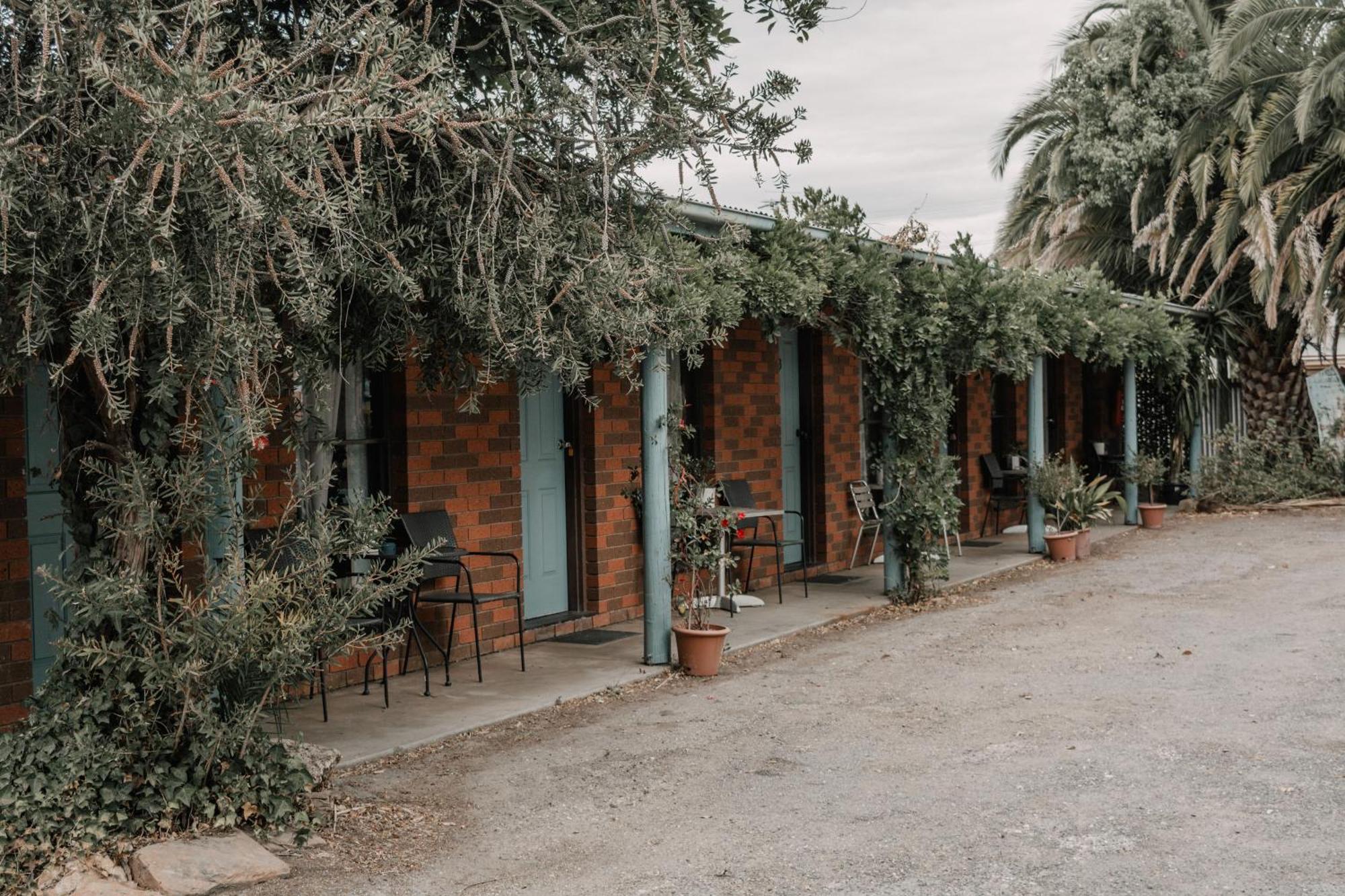 La Cochon Rose Motel Saint Arnaud Exterior foto